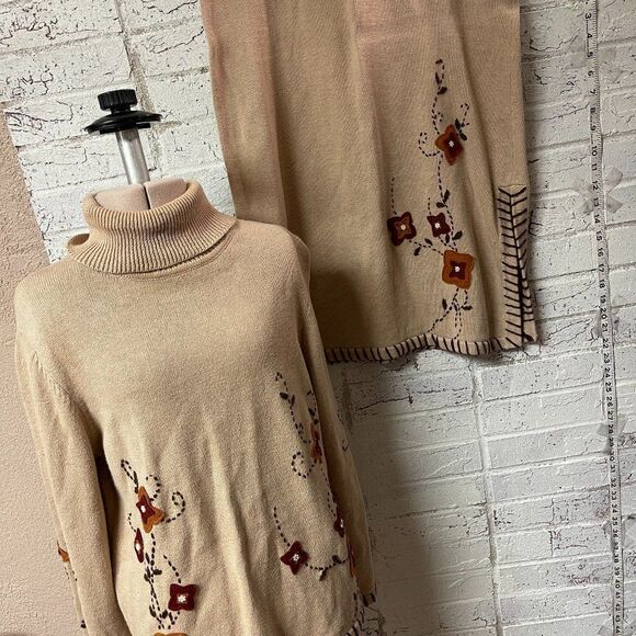 220 hickory Dresses & Skirts - Vintage 220 Hickory Tan Fall Floral Camel Sweater Skirt Set Small